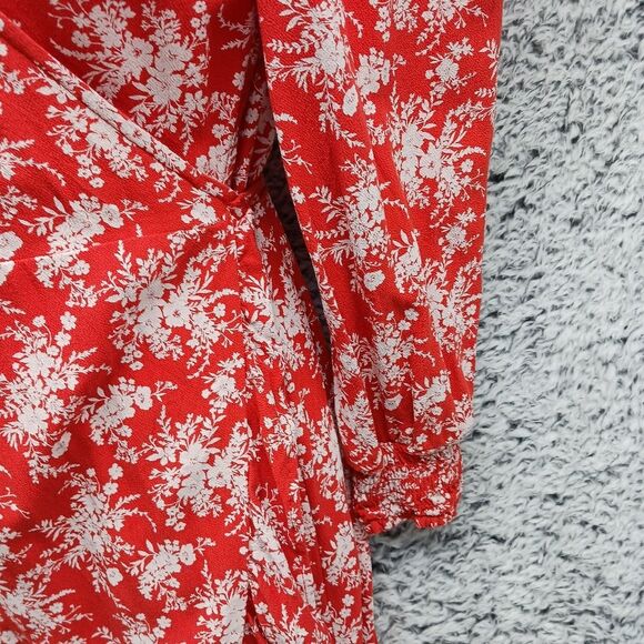 American Eagle Red Floral Wrap Dress Mini- Midi. 3/4 Sleeve. Woman's Large...... - Picture 8 of 10